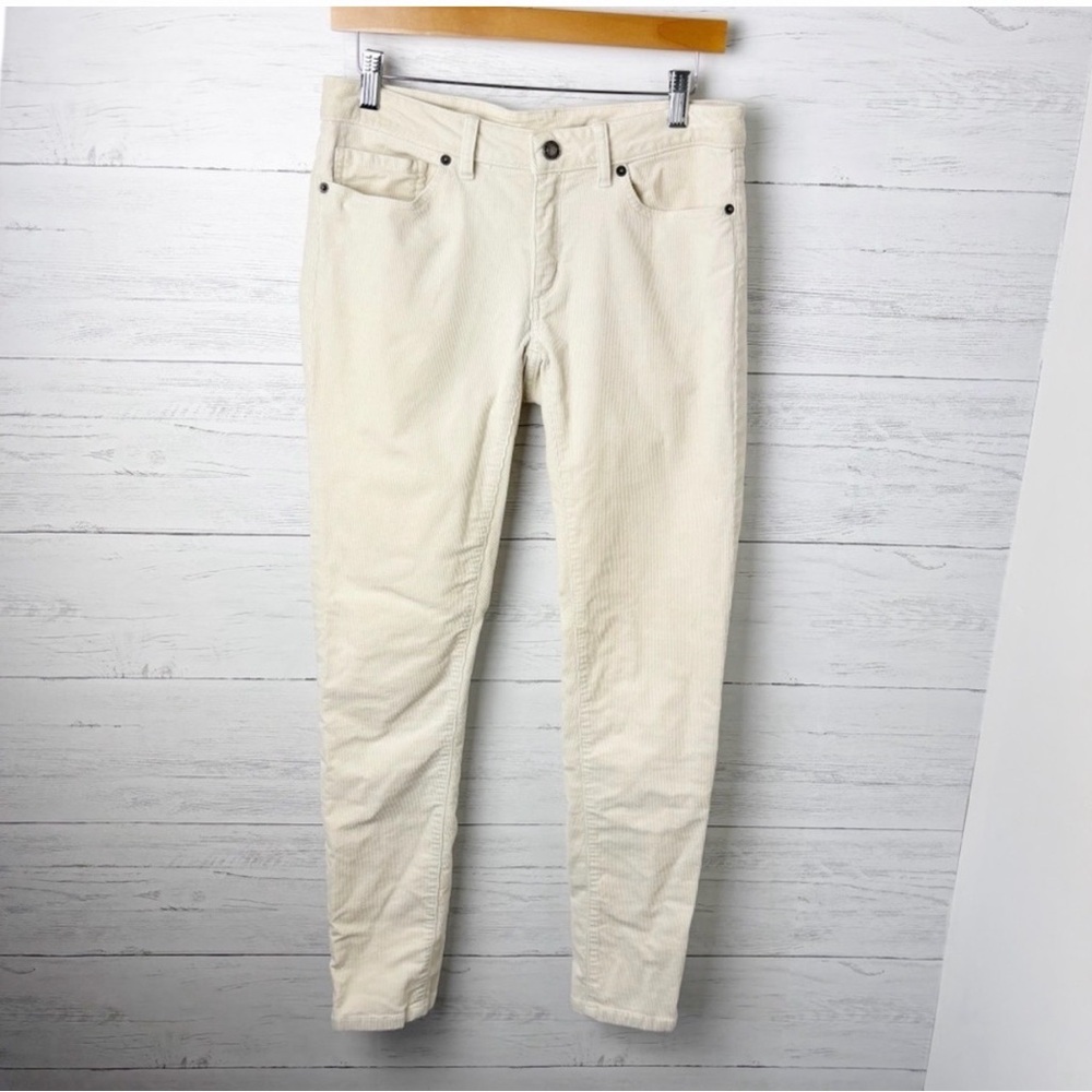 Patagonia Women's organic cotton pants in Cream corduroy